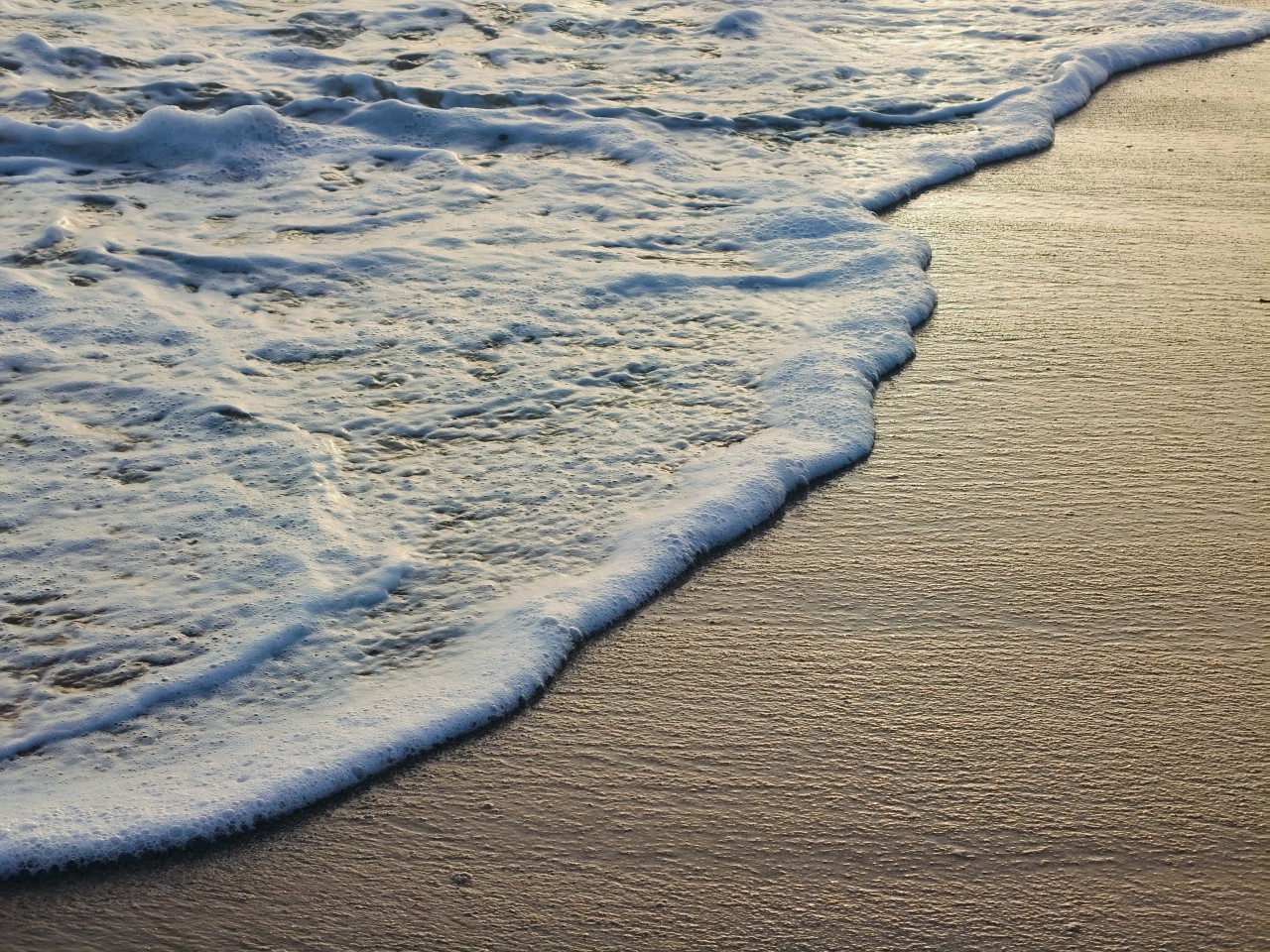 Free Seascapes photos. At the edges.