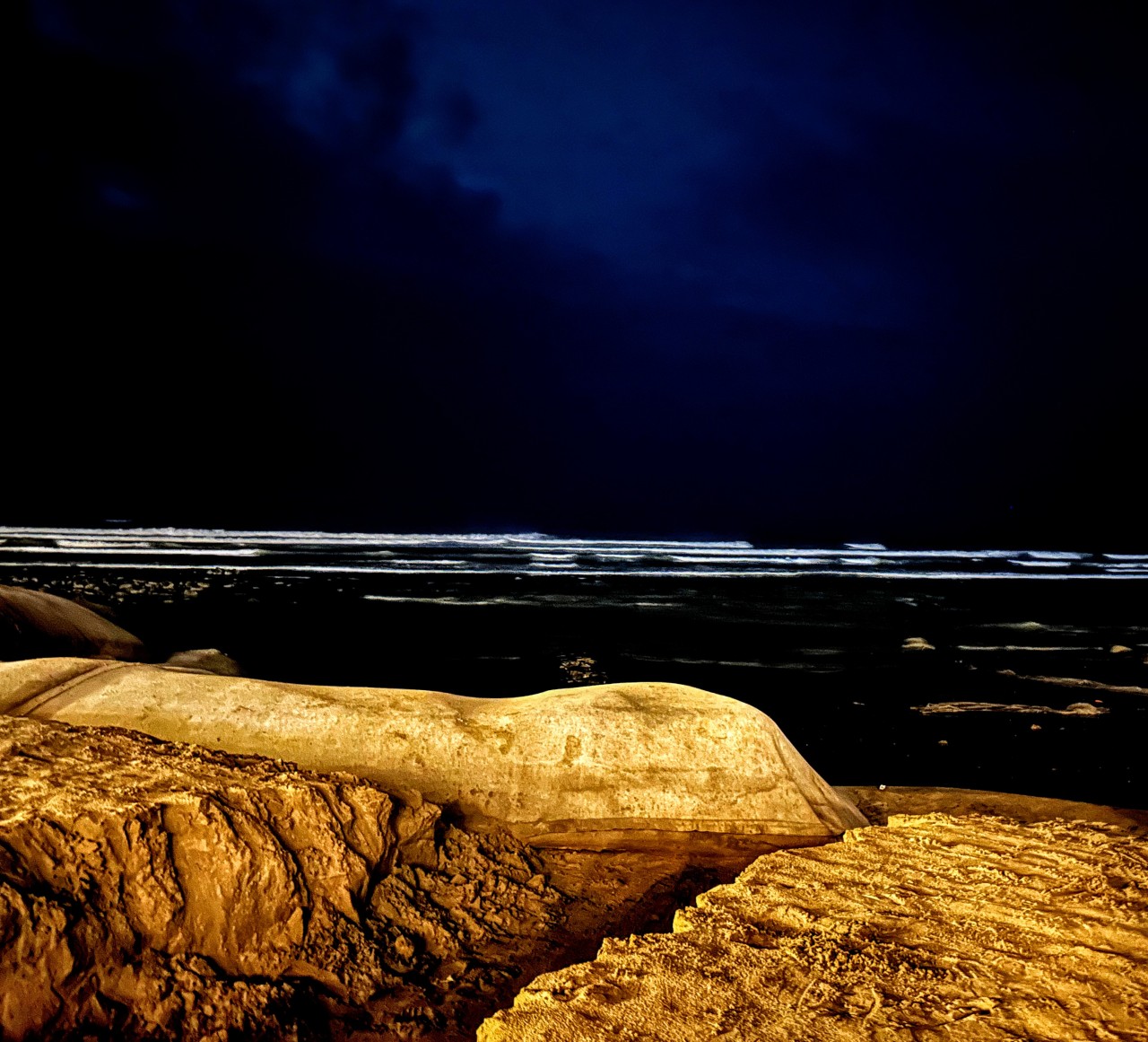 The sound of the quiet beach - Nature Photography Gallery