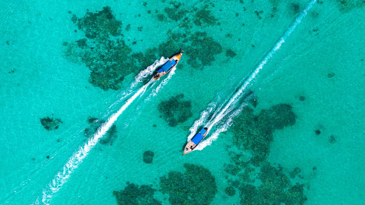 Free Seascapes photos. The beautiful lagoon.