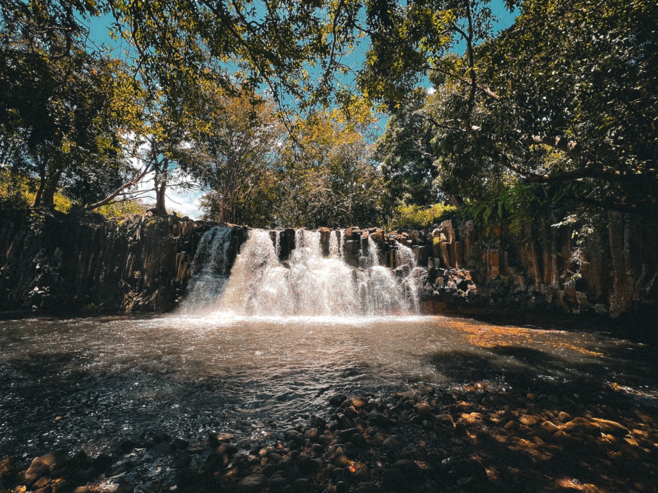 Free Landscapes photos. Rochester Falls.