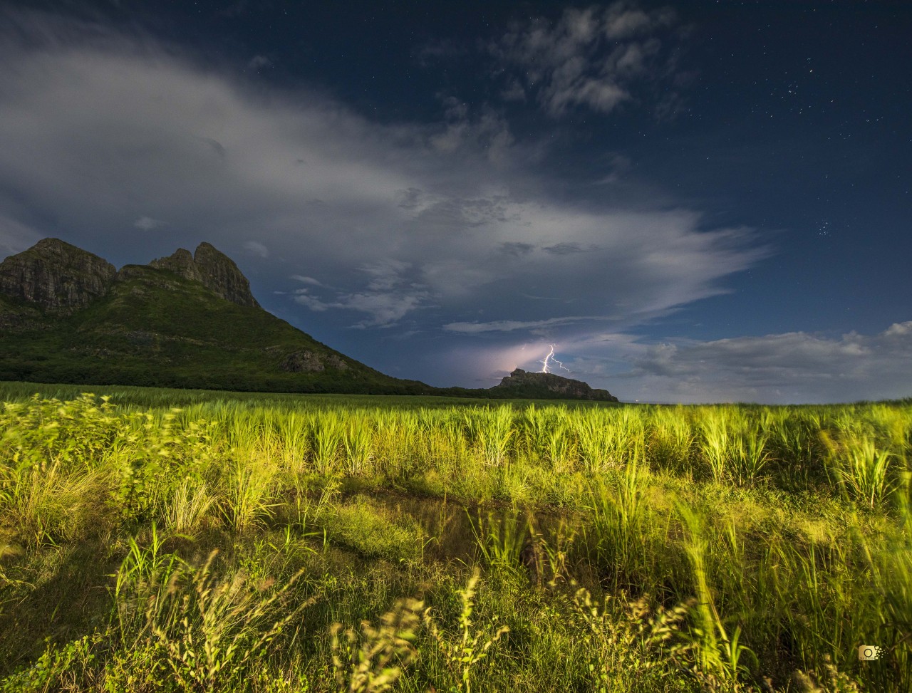 Free Landscapes photos. A dramatic nighttime thunderstorm.