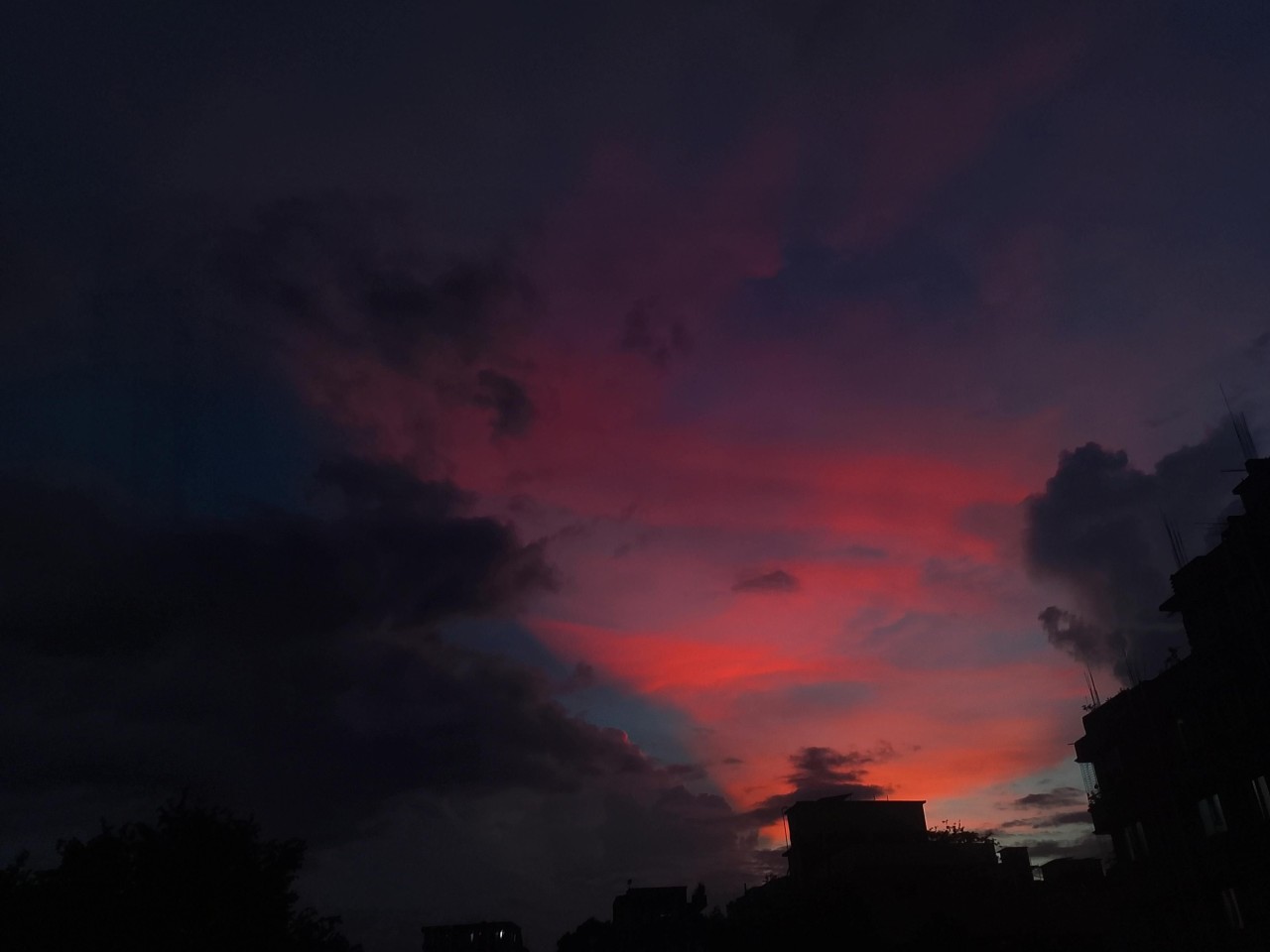 Free Skies photos. Crimson Skies.